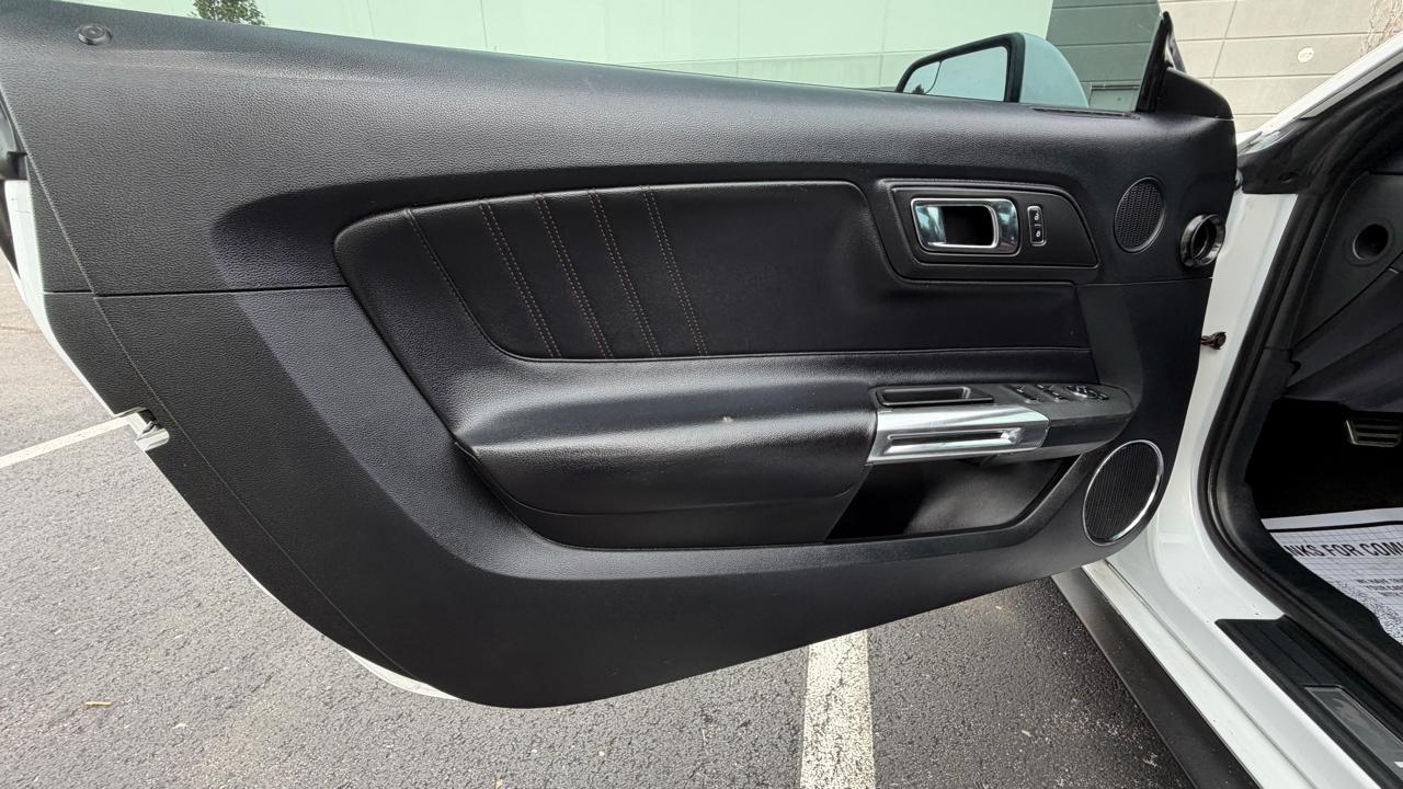 Ford Mustang EcoBoost Premium Convertible 2016