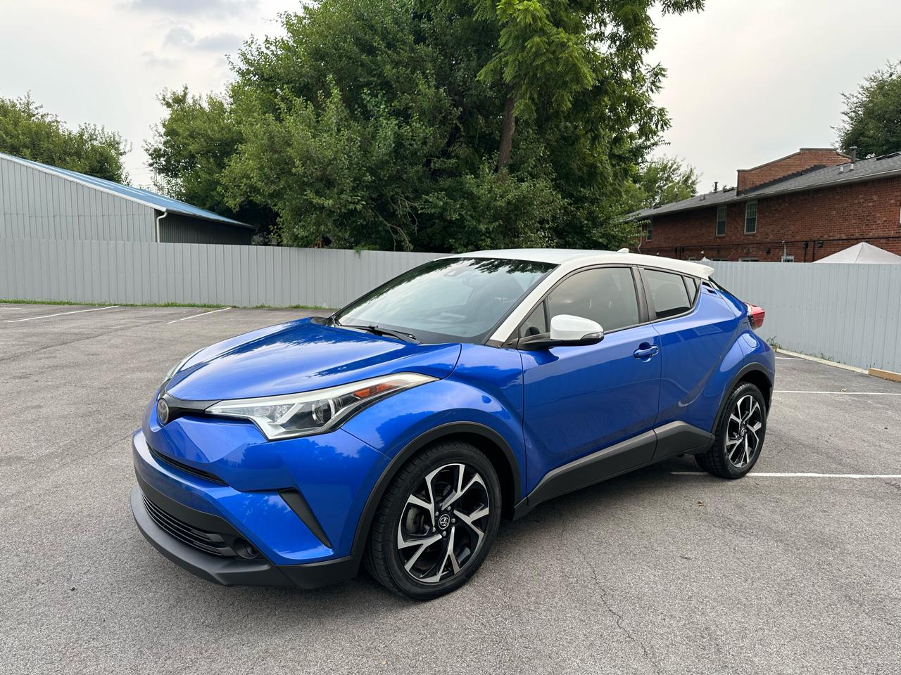 Toyota C-HR XLE 2018
