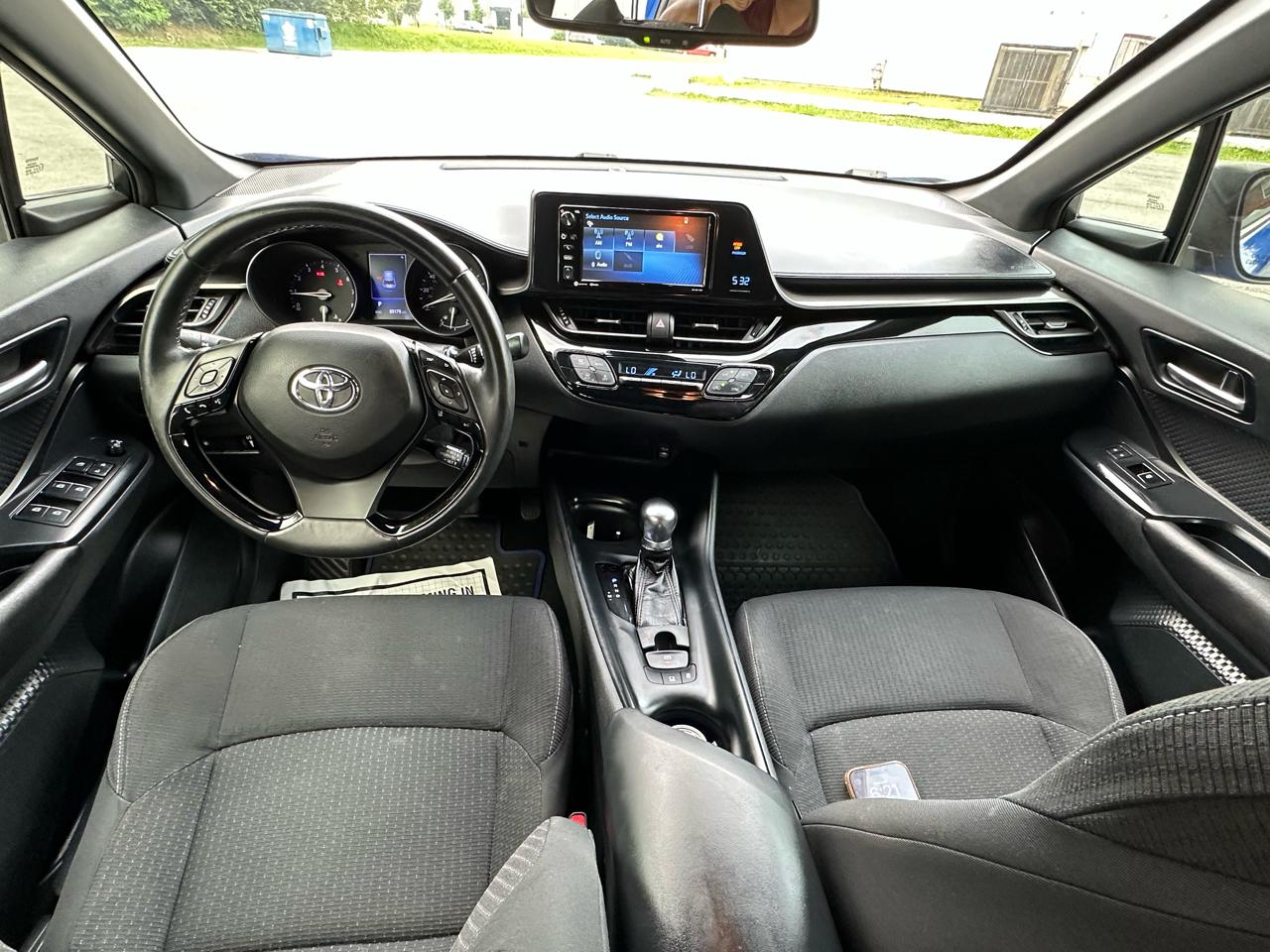 Toyota C-HR XLE 2018