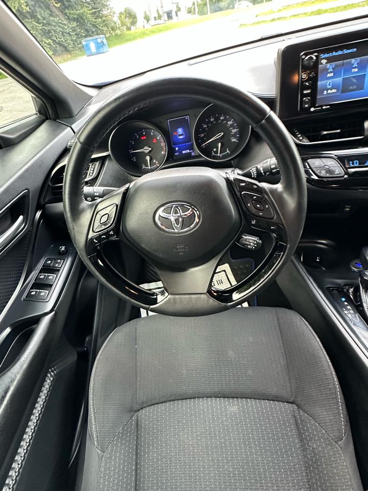 Toyota C-HR XLE 2018