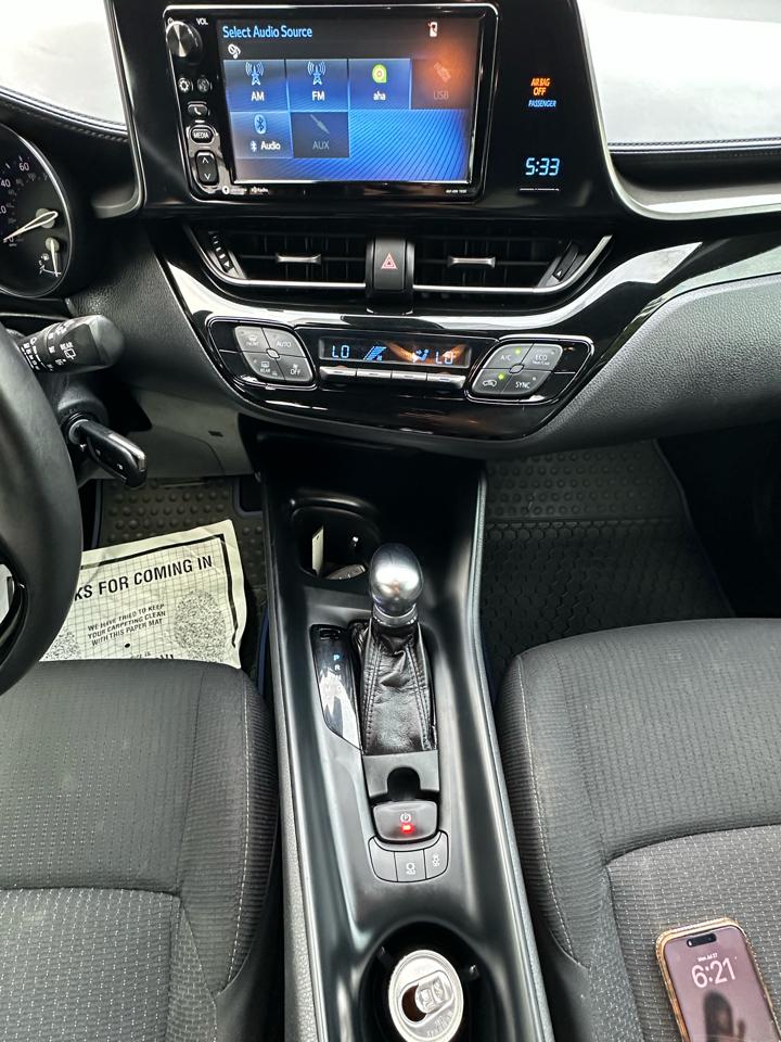 Toyota C-HR XLE 2018
