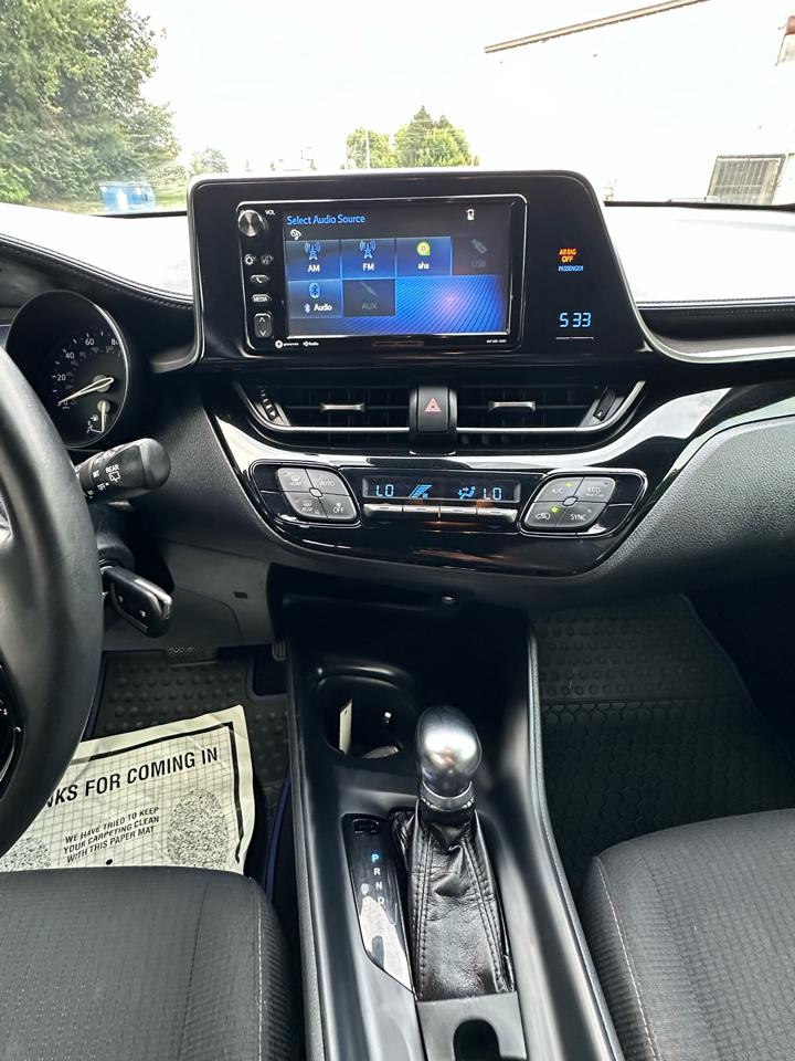 Toyota C-HR XLE 2018