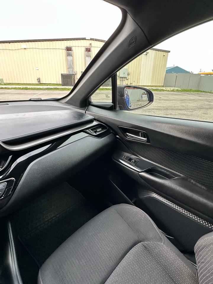 Toyota C-HR XLE 2018