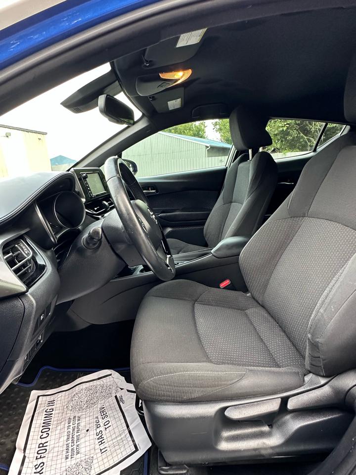 Toyota C-HR XLE 2018