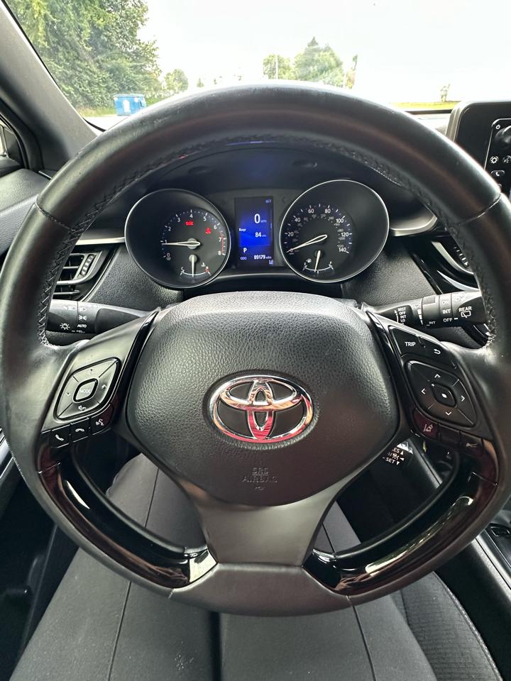 Toyota C-HR XLE 2018