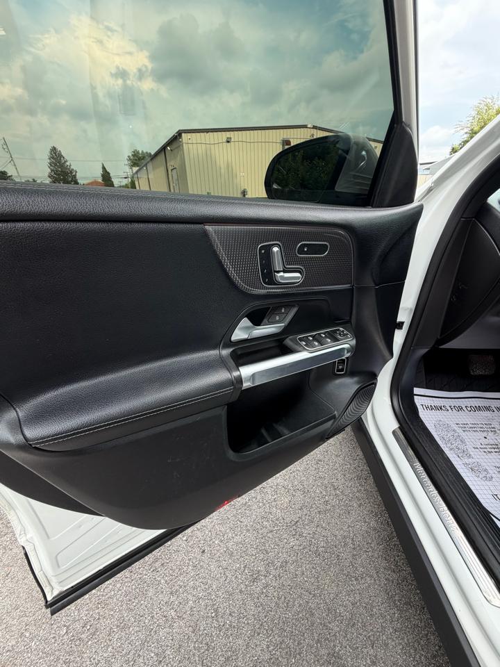 Mercedes-Benz GLB-Class GLB 250 4MATIC 2021