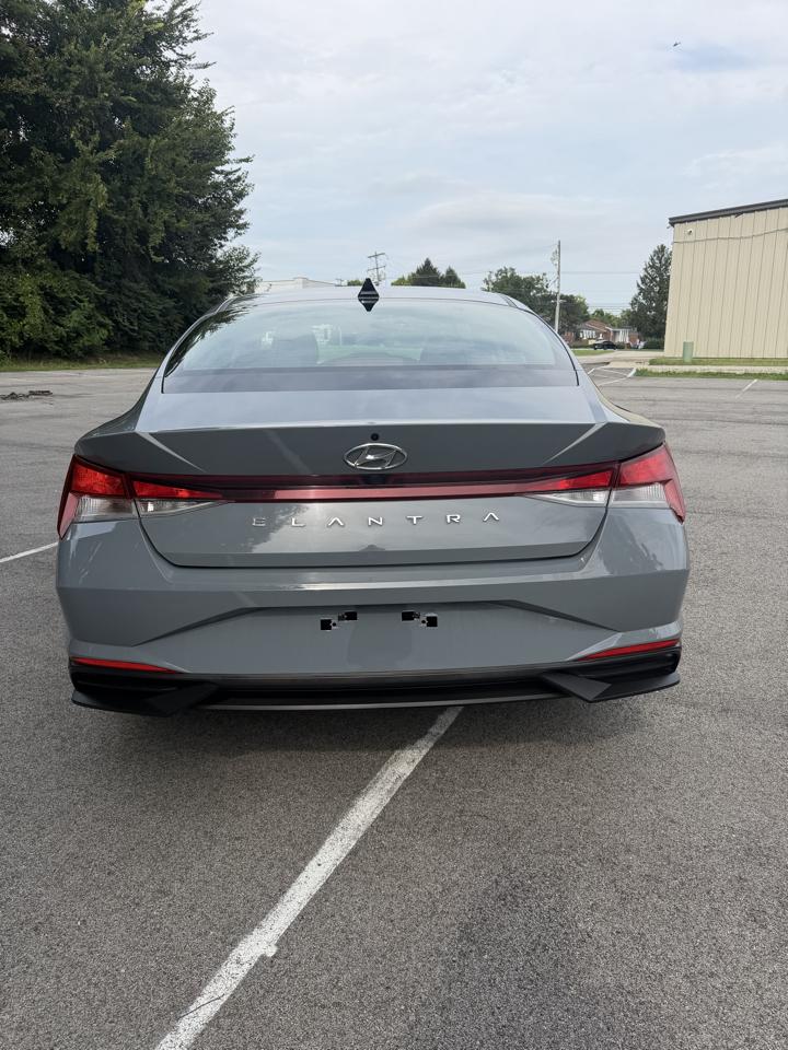 Hyundai Elantra SEL 2022