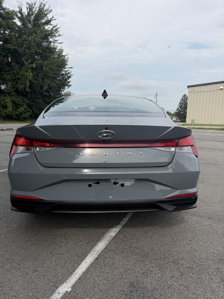 Hyundai Elantra SEL 2022
