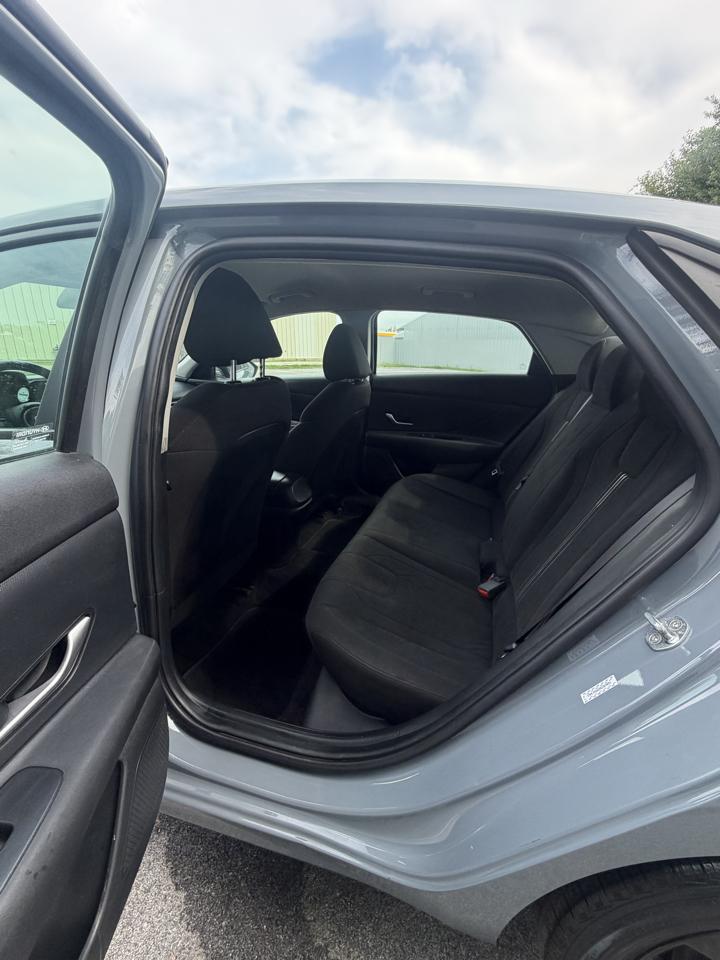 Hyundai Elantra SEL 2022