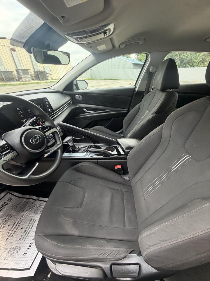 Hyundai Elantra SEL 2022