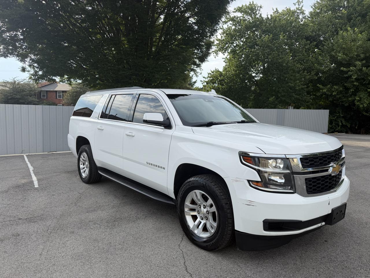 Chevrolet Suburban LT 4WD 2019