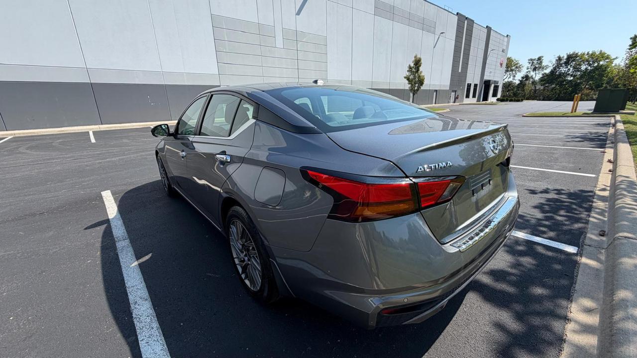 Nissan Altima 2.5 SV 2022