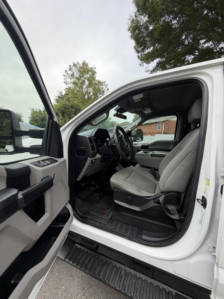 Ford F-250 SD XL Crew Cab 4WD 2020