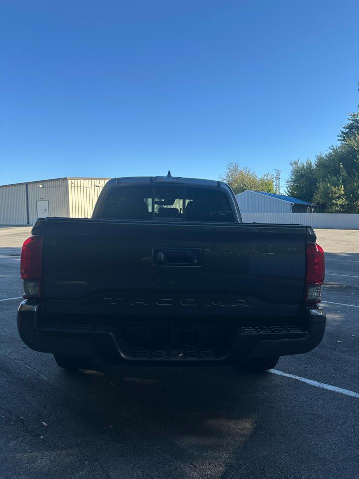 Toyota Tacoma SR5 Double Cab I4 2WD 2021