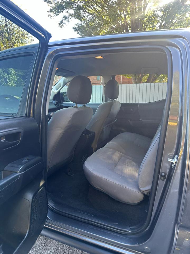 Toyota Tacoma SR5 Double Cab I4 2WD 2021