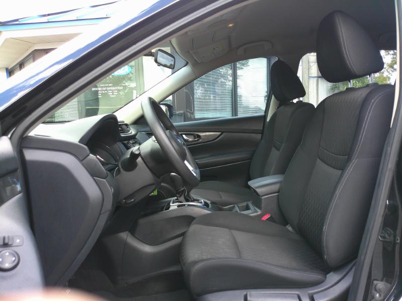 2017 Nissan Rogue S photo 7