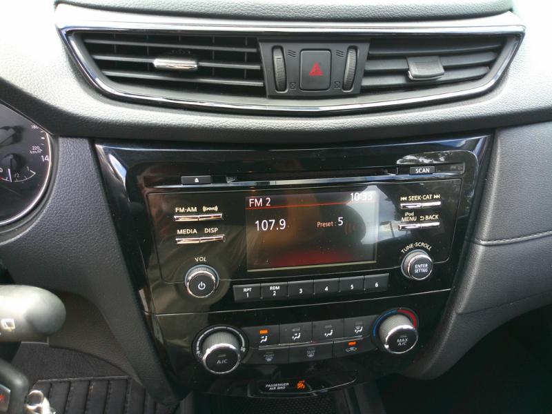 2017 Nissan Rogue S photo 11