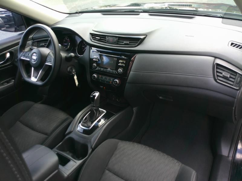 2017 Nissan Rogue S photo 13