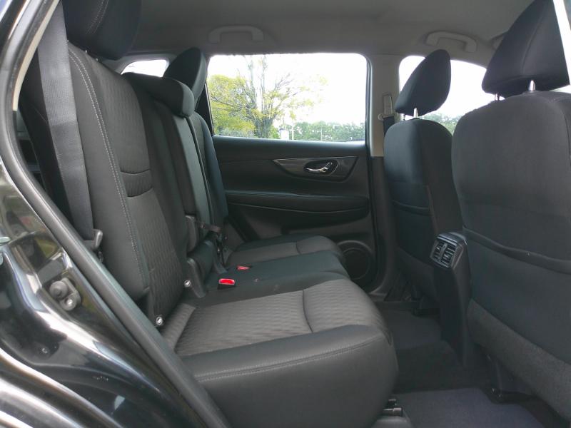 2017 Nissan Rogue S photo 14