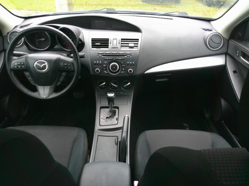 2012 Mazda Mazda3 Touring photo 14