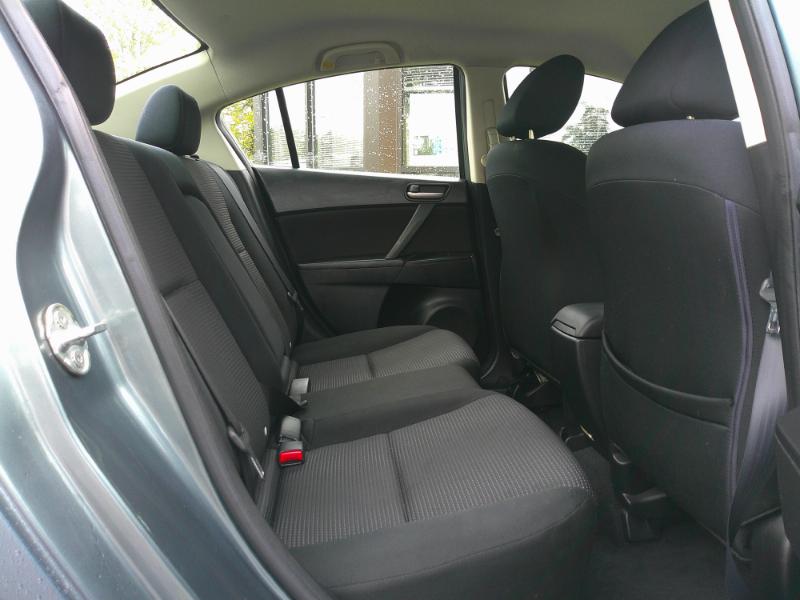 2012 Mazda Mazda3 Touring photo 19