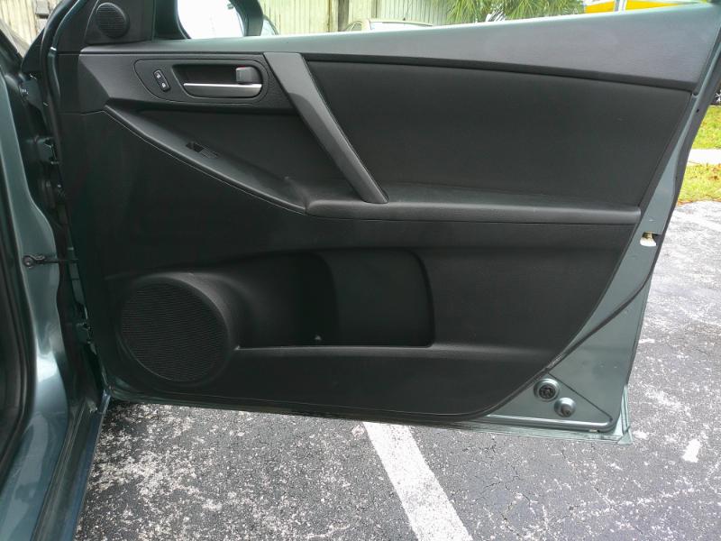 2012 Mazda Mazda3 Touring photo 24