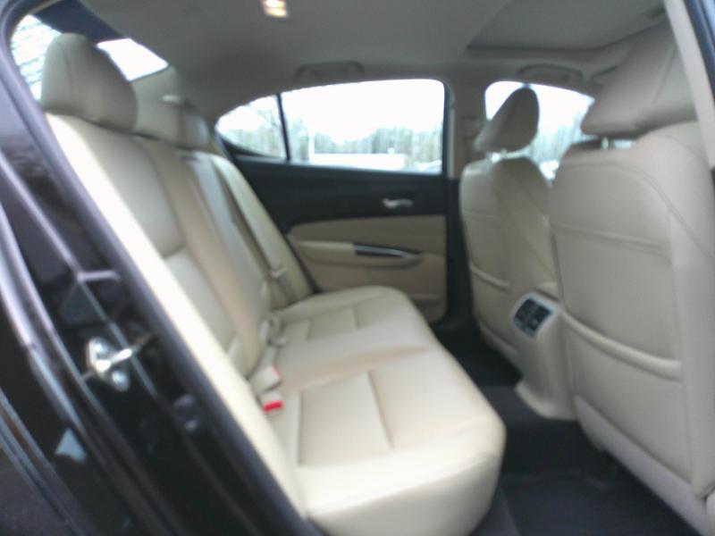 Acura TLX 8-Spd DCT 2016