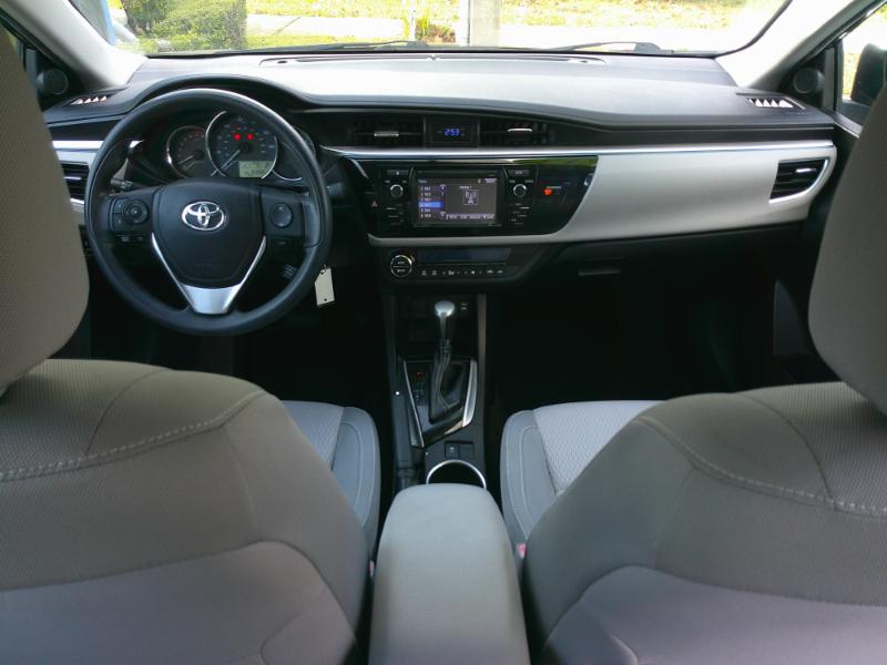 Toyota Corolla LE CVT 2014