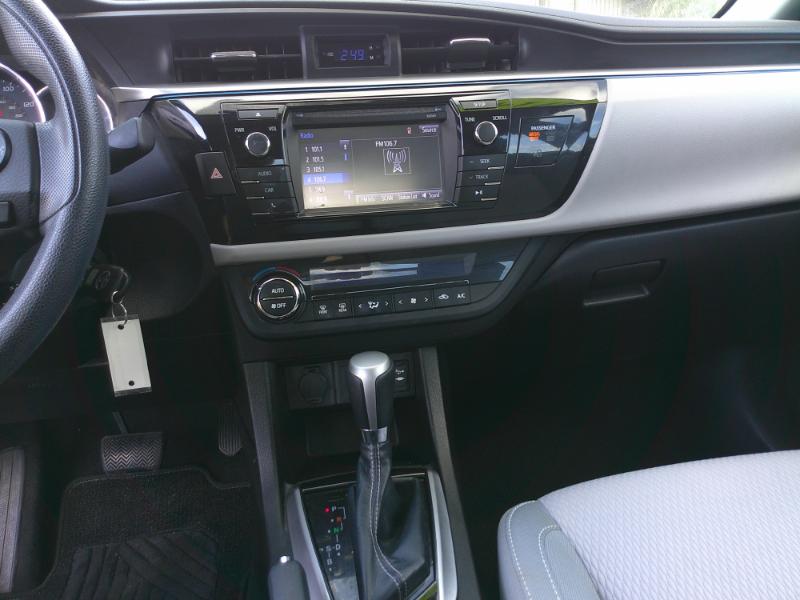Toyota Corolla LE CVT 2014