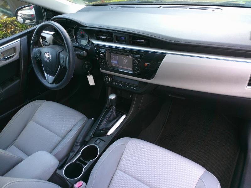 Toyota Corolla LE CVT 2014