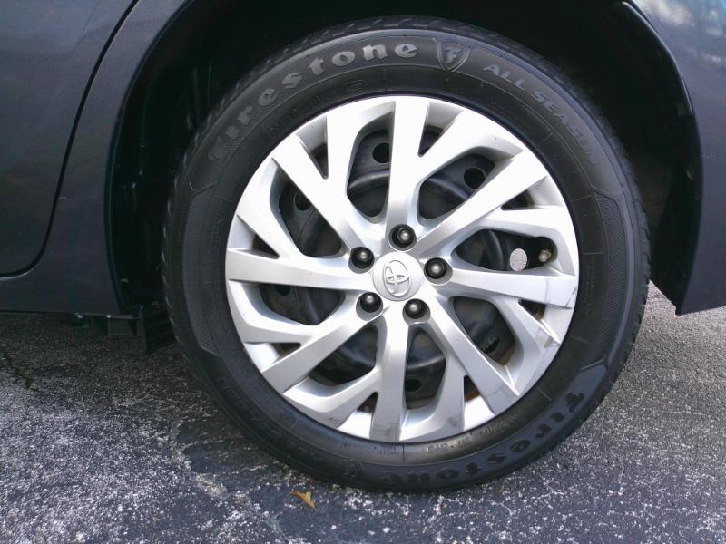 Toyota Corolla LE CVT 2014