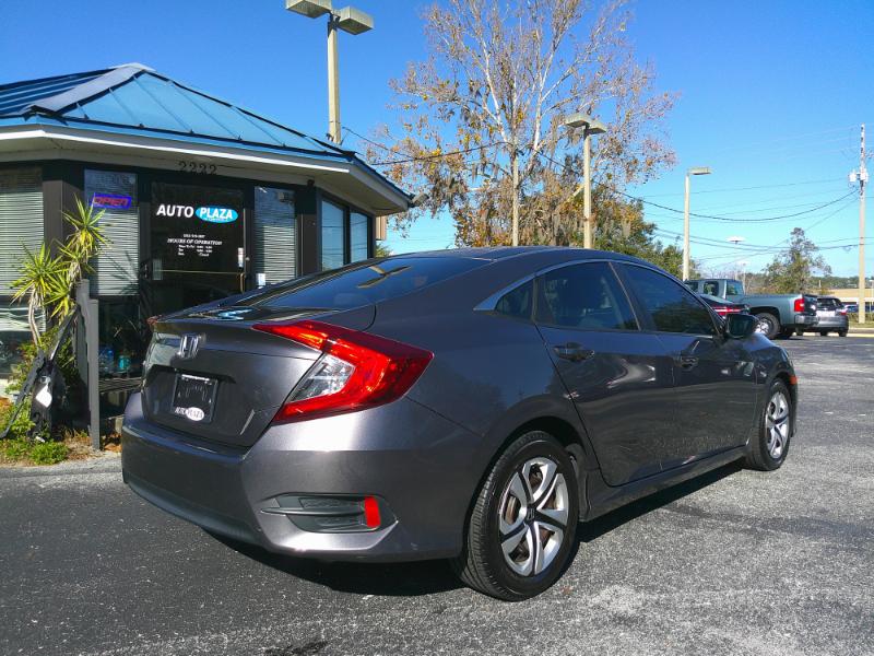 Honda Civic LX Sedan CVT 2017