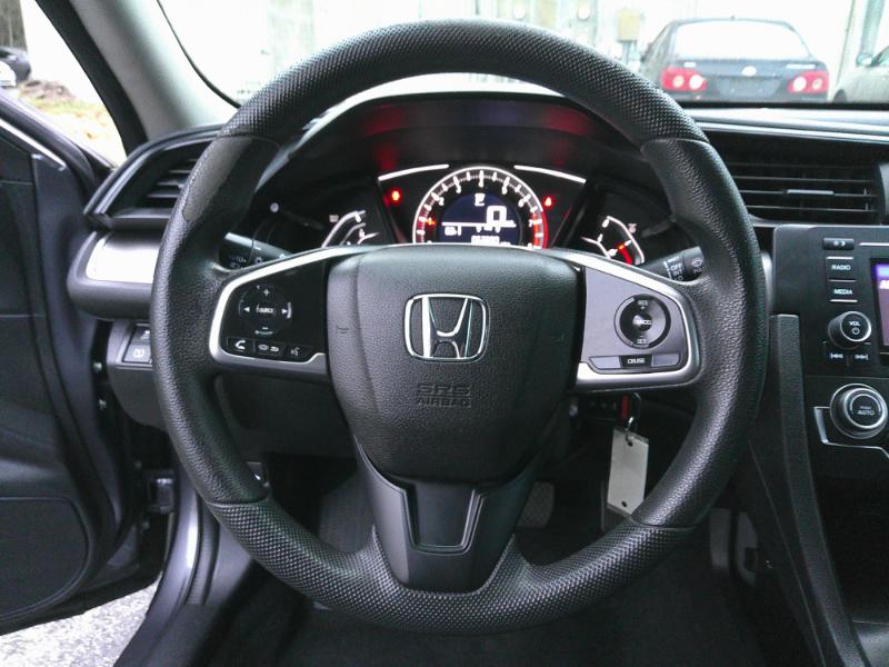 Honda Civic LX Sedan CVT 2017