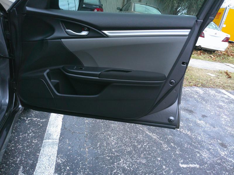 Honda Civic LX Sedan CVT 2017