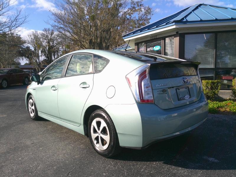 Toyota Prius Three 2015