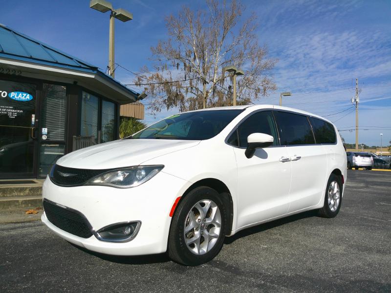 Chrysler Pacifica Touring-L 2017