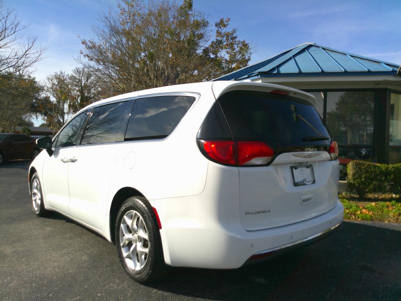 Chrysler Pacifica Touring-L 2017