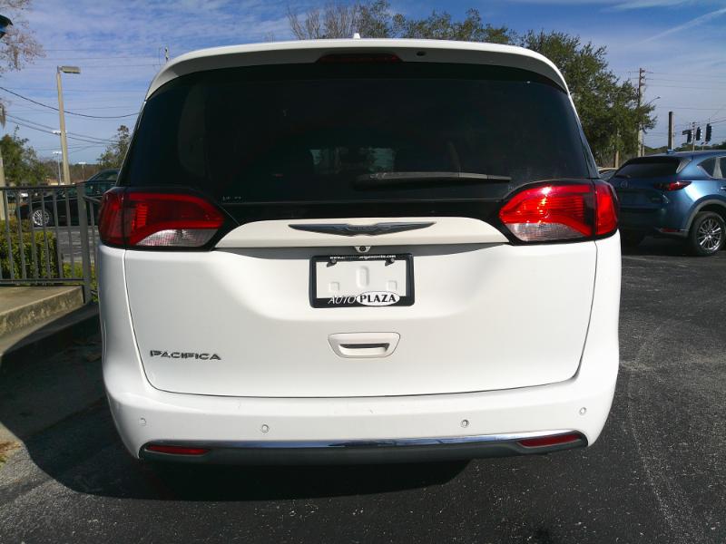 Chrysler Pacifica Touring-L 2017