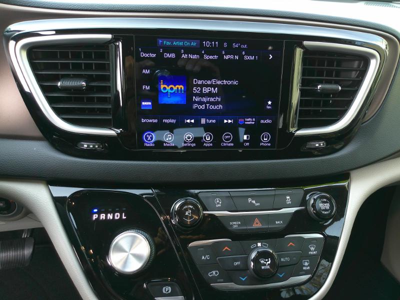 Chrysler Pacifica Touring-L 2017