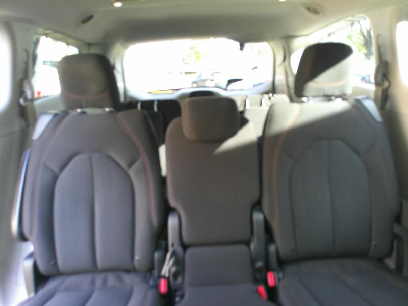 Chrysler Pacifica Touring-L 2017