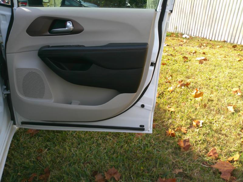 Chrysler Pacifica Touring-L 2017