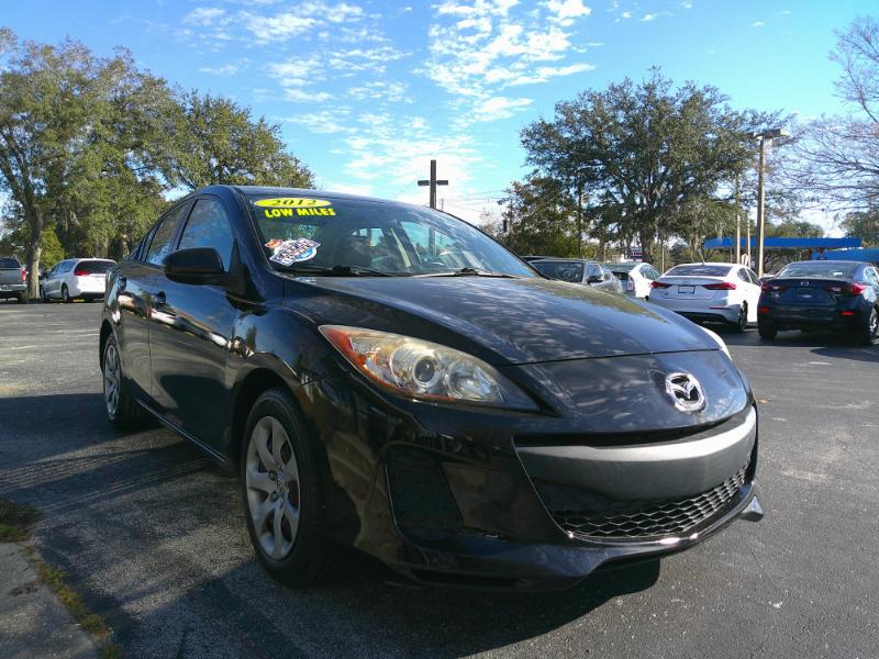 Mazda MAZDA3 i Sport 4-Door 2012