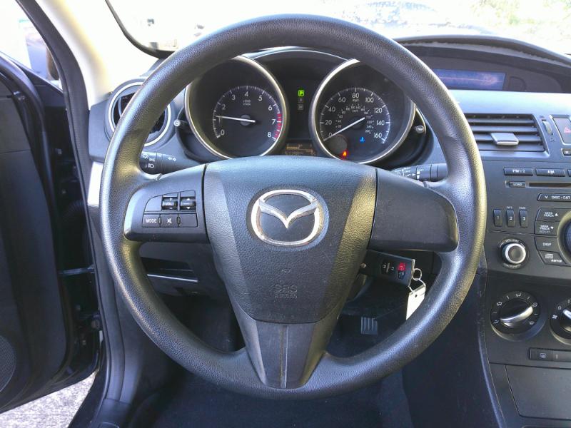 Mazda MAZDA3 i Sport 4-Door 2012