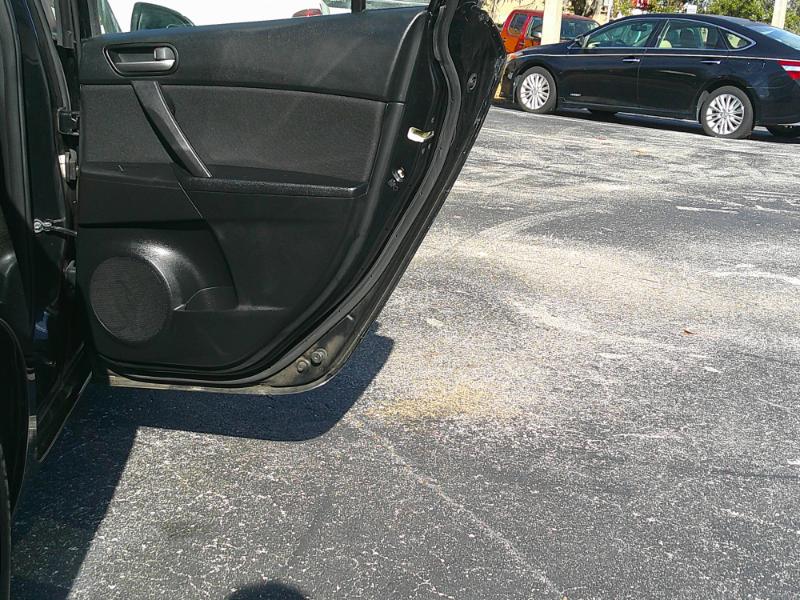 Mazda MAZDA3 i Sport 4-Door 2012