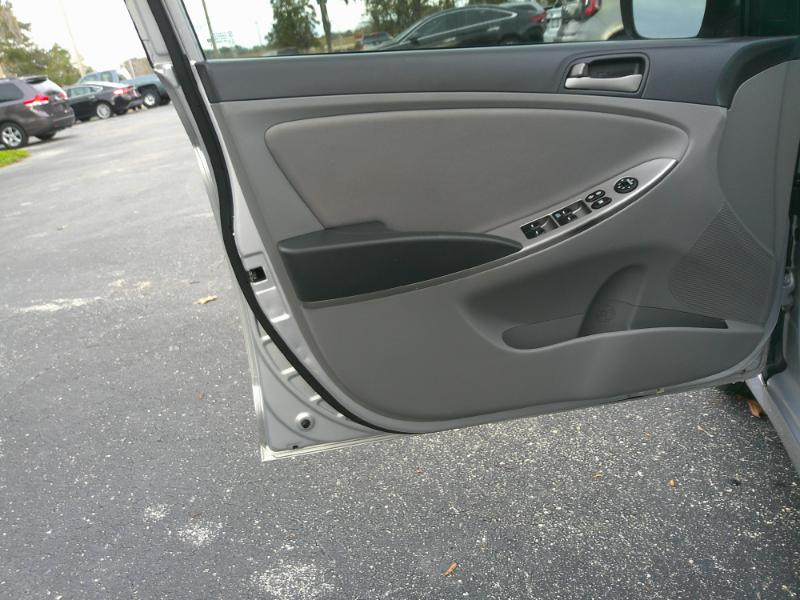 Hyundai Accent SE 4-Door 6A 2017