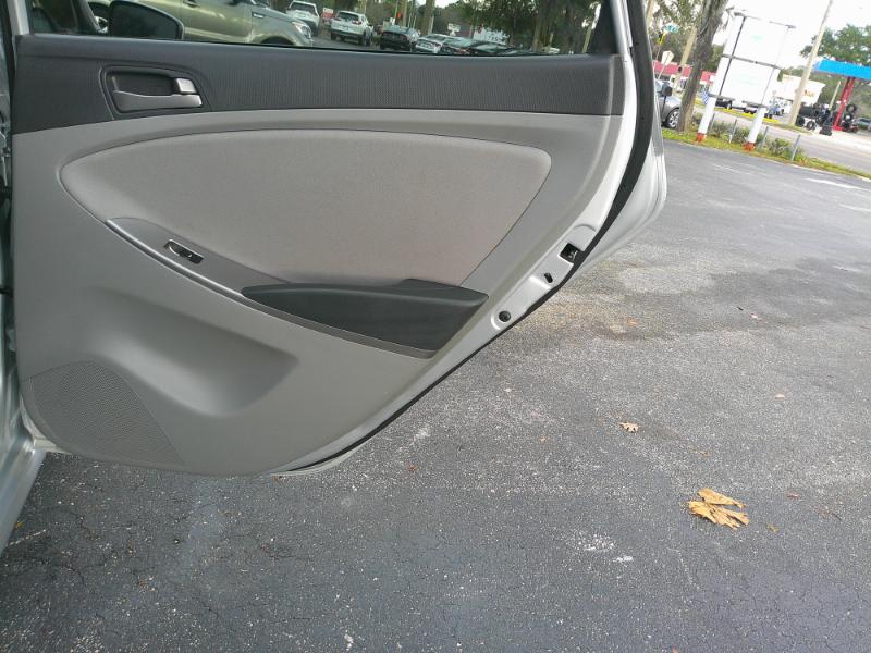 Hyundai Accent SE 4-Door 6A 2017