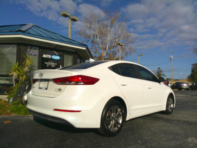 Hyundai Elantra SE 4D Sedan 2017