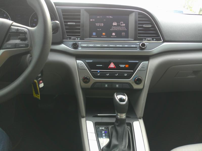 Hyundai Elantra SE 4D Sedan 2017