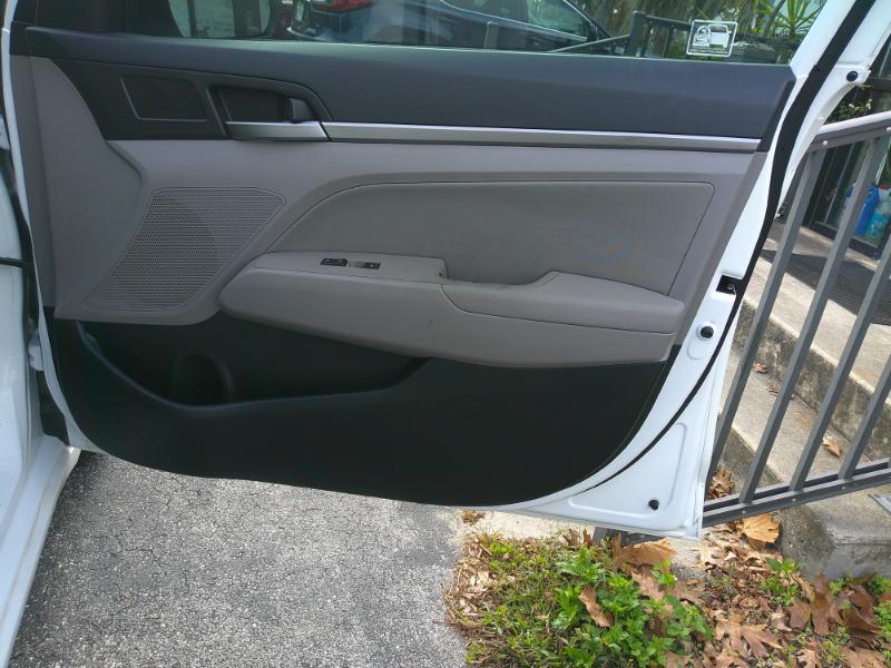 Hyundai Elantra SE 4D Sedan 2017