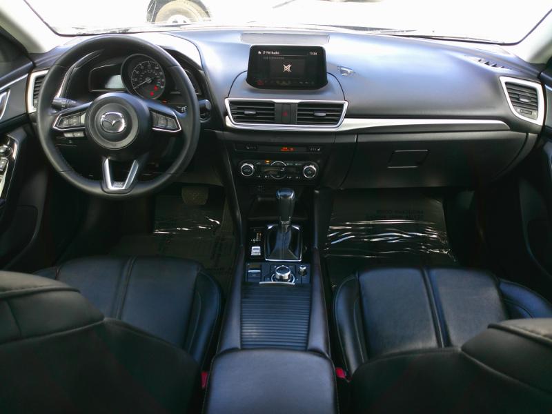 Mazda MAZDA3 s Touring AT 4-Door 2018